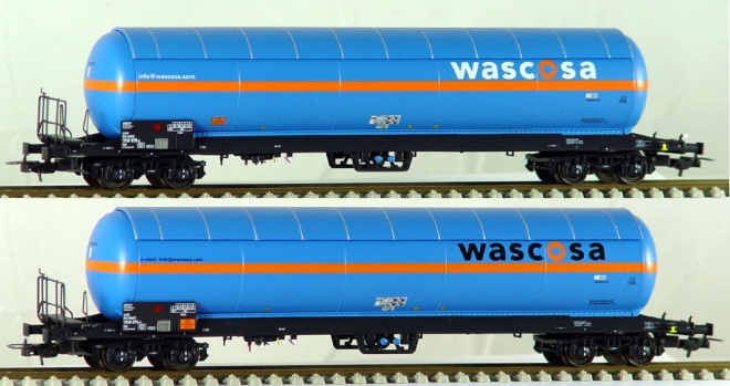 Set of 2 pressurized gas tank cars Wascosa<br /><a href='images/pictures/LS_Models/36010.jpg' target='_blank'>Full size image</a>